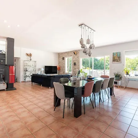 Semesterbostad Maison Zoe- Haute Pyrenees Saint-Laurent-de-Neste